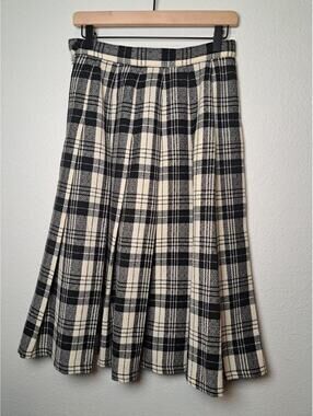 VTG Miss Pendleton Woolen Mills Wool Long Plaid Cream and Grey Skirt Size 10